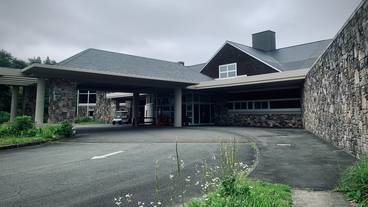 Entrance to the clubhouse at North Hampton Golf Club