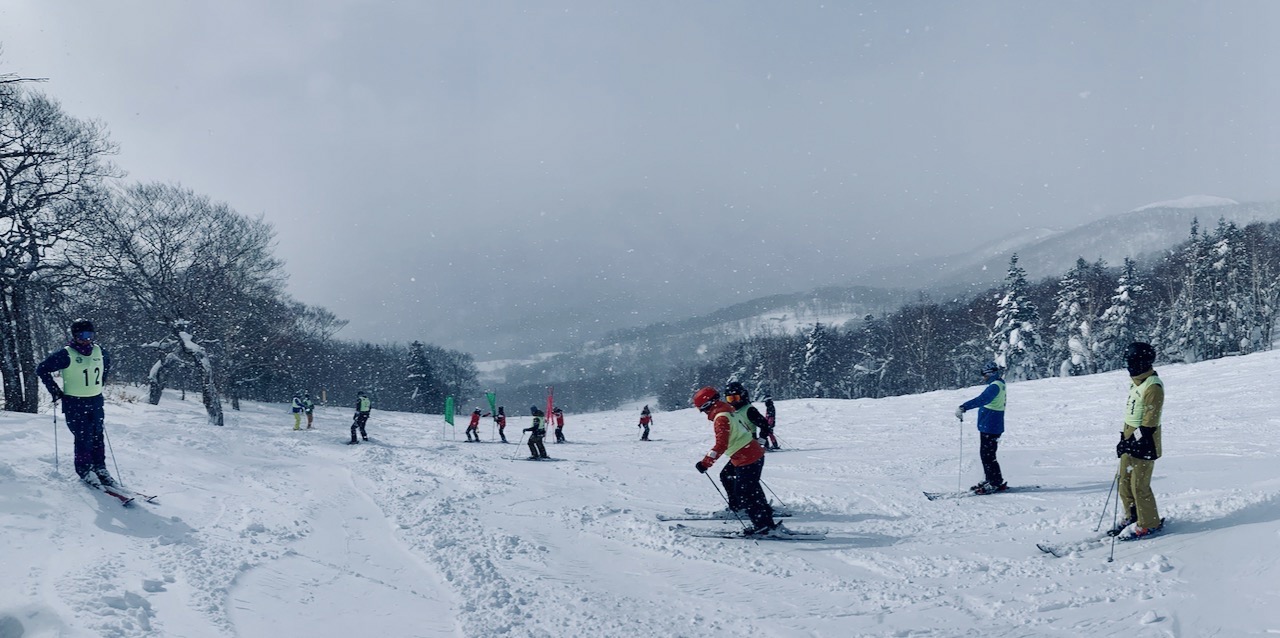 Examinees gathering at the top of the first stage